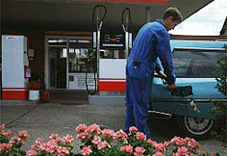 Tankwart/in